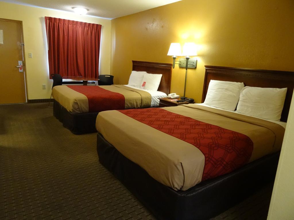 Econo Lodge Fredericksburg Near I-95 Exteriör bild